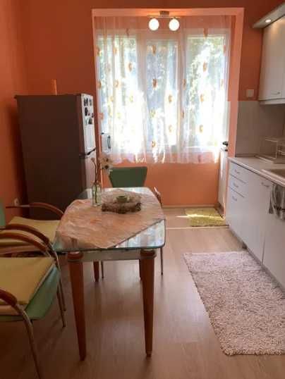 Дава се под наем Тристаен апартамент в Пловдив, Съдийски - 90 кв.м за 341.7 € - Снимка #2