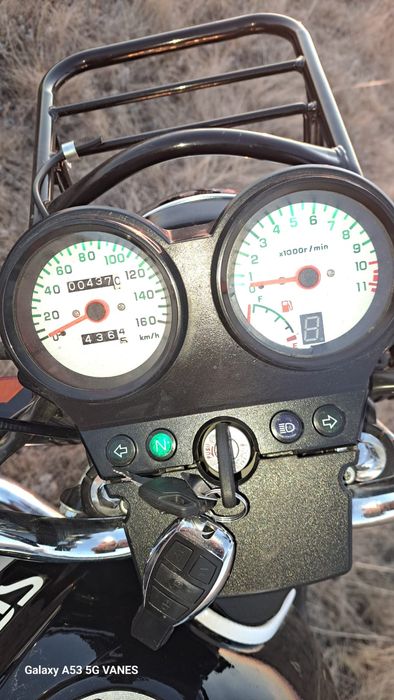 Продам мотоцикл 200 кубов