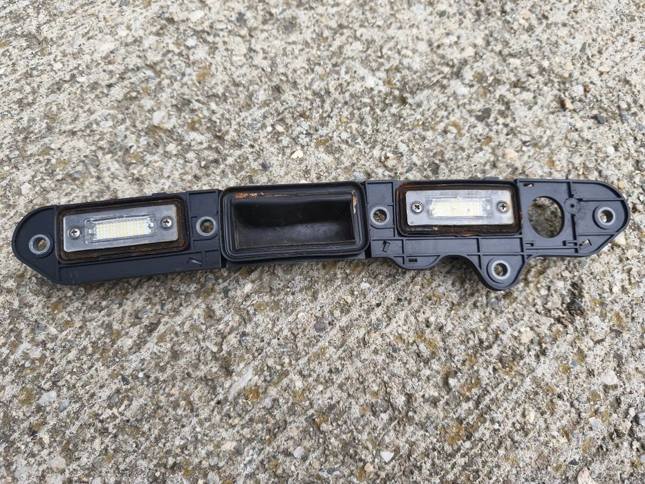 Mâner haion cu switch și becuri număr Volkswagen Passat B6 break