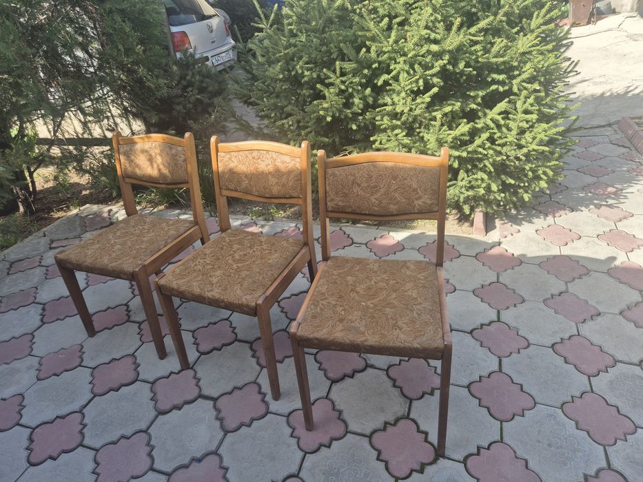 Стулья деревянные