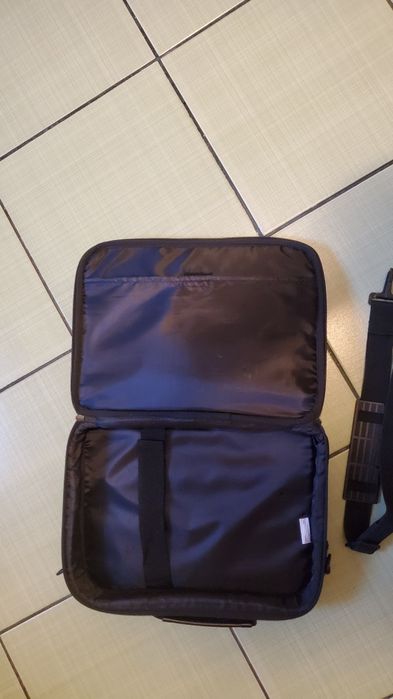 Geanta laptop Targus