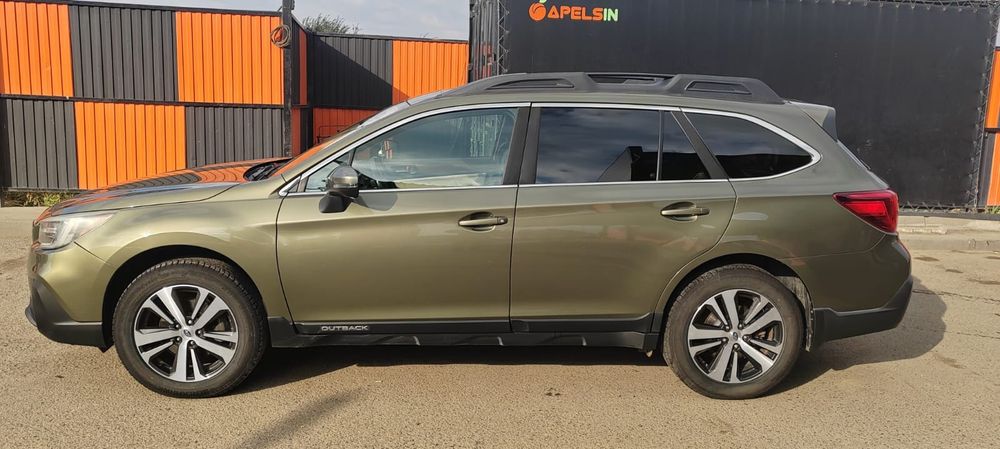 Продам Subaru Outback 2019