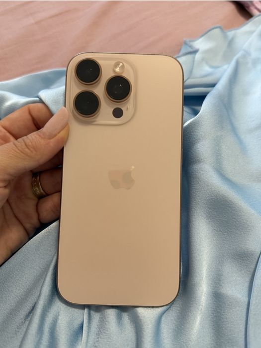 Vând iphon 13 pro