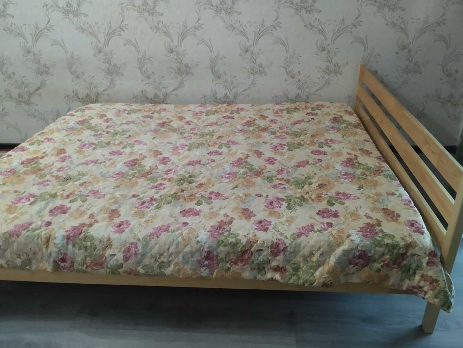 Кровать двухспальная