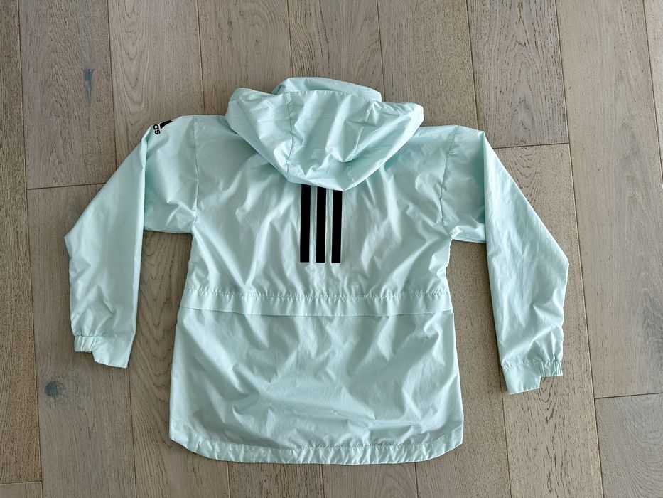 Geaca vant Adidas