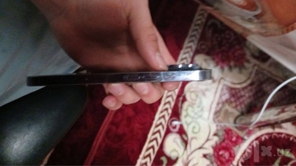 Iphone 14 pro сотилади сотаяния зор