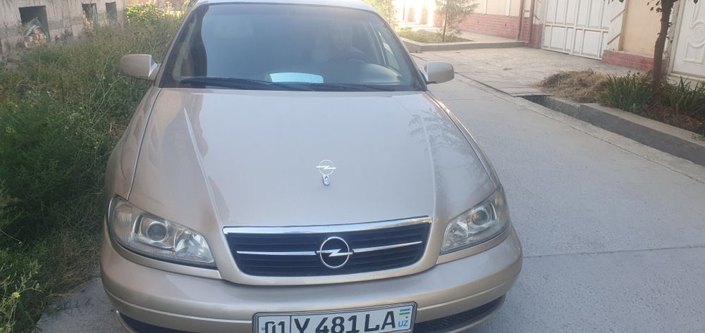 Продаётся Машина Opel.