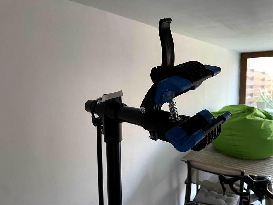 Stand reparatii biciclete Fischer