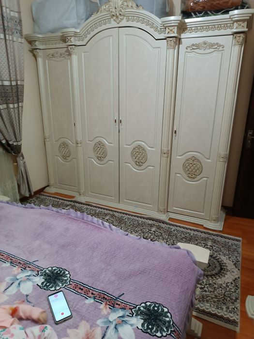 Spalniy mebel holati ideal