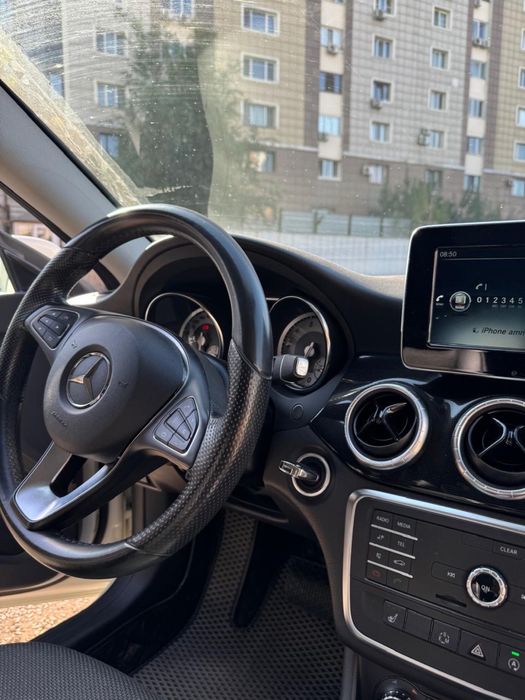 Продам Mercedes Benz CLA 200