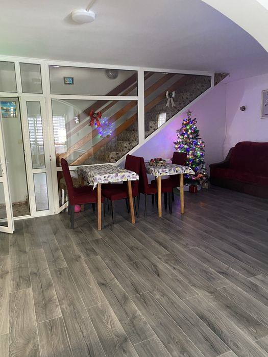 Inchiriez cabana /casa de vacanta Cheia /Prahova