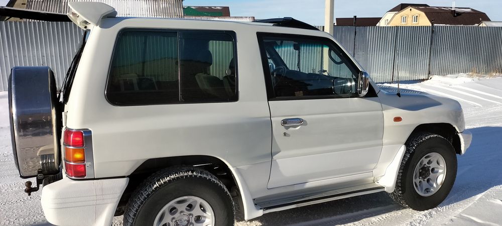 Продам Митсубиси поджеро 2