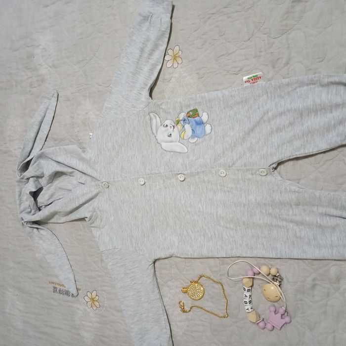 Ajoyib ko'rinishdagi kiyimchamiz