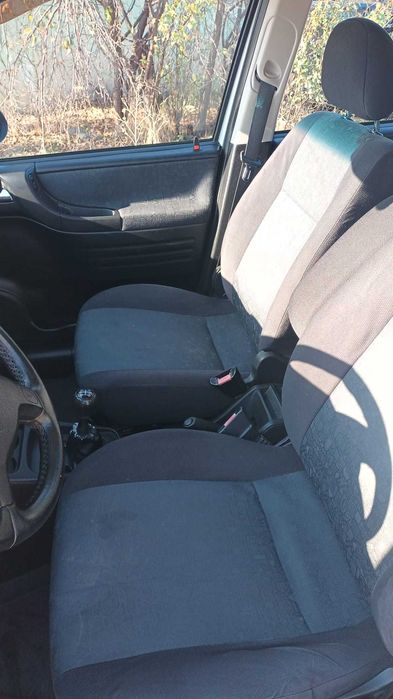 Opel Zafira 2001 2.0 diesel