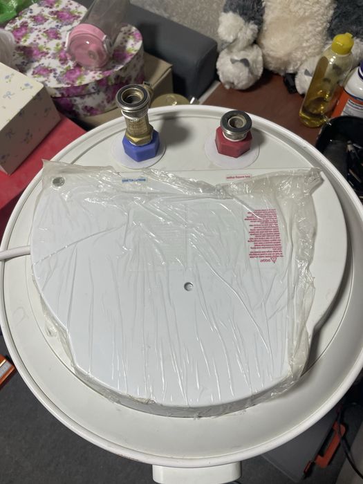 Аристон, водонагреватель Haier 100л почти новый