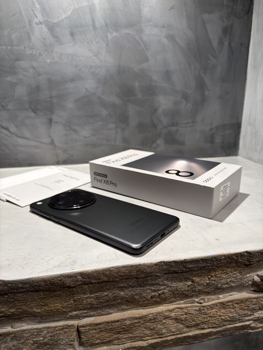 КАТО ЧИСТО НОВ Oppo Find X8 Pro 512 GB + Български език