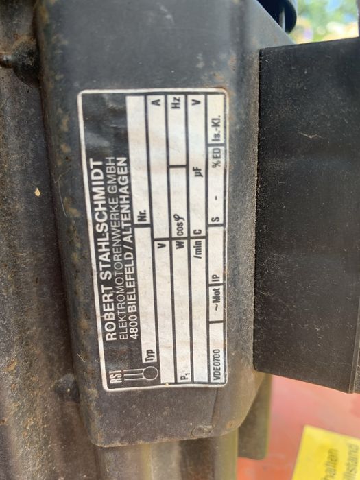 Tocator electric pentru crengi