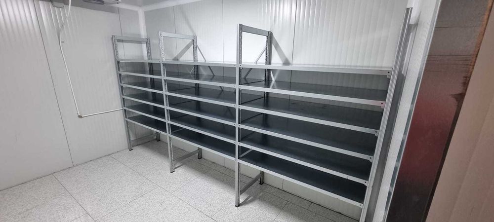 Rafturi cu polite zincate