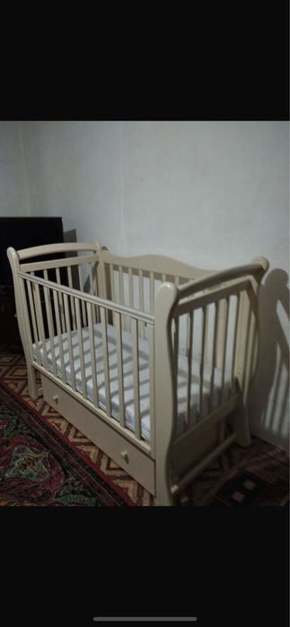 Детская кровать для малыша