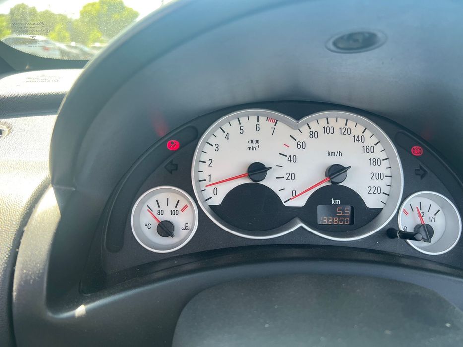 Opel Tigra Decapotabila