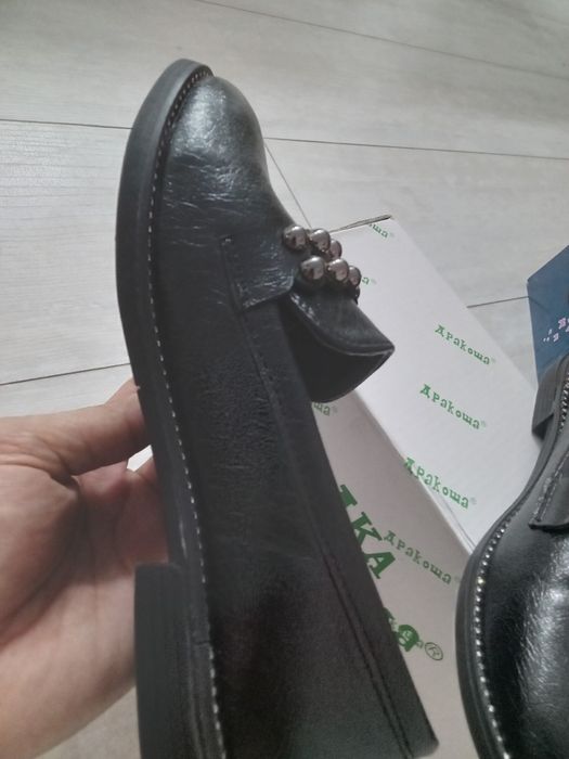 Детские туфли чёрного цвета,кожанные