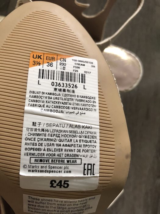 Sandale M&S noi, superbe