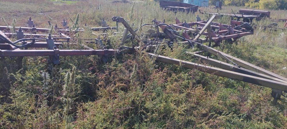 Продам к 700 и сельхоз агрегаты