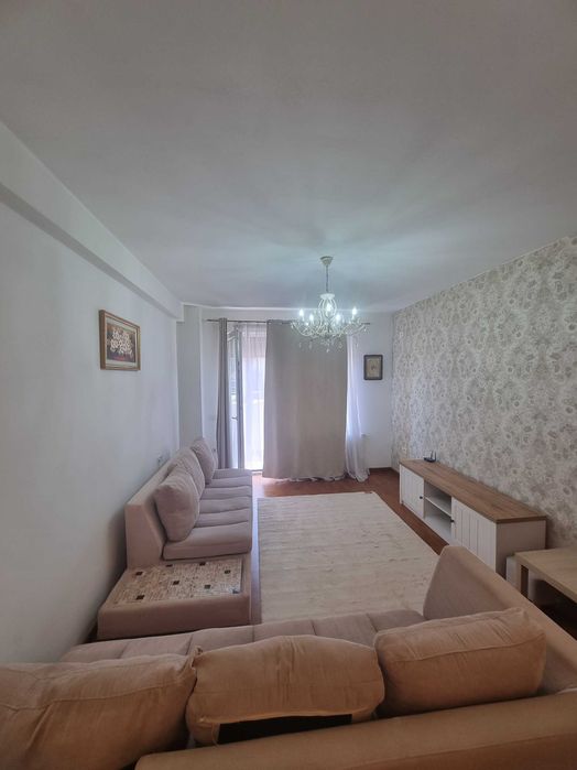 Inchiriez apartament