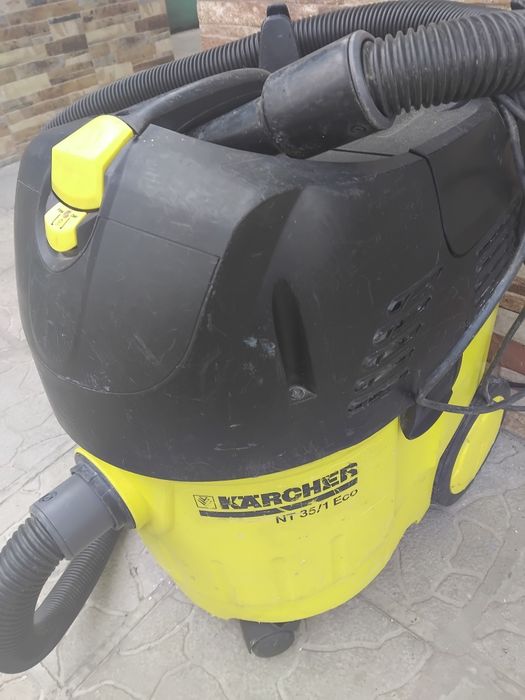Прахосмукачка Karcher NT35/1eco 3600W с Контакт Тупалка Сухо Строителст