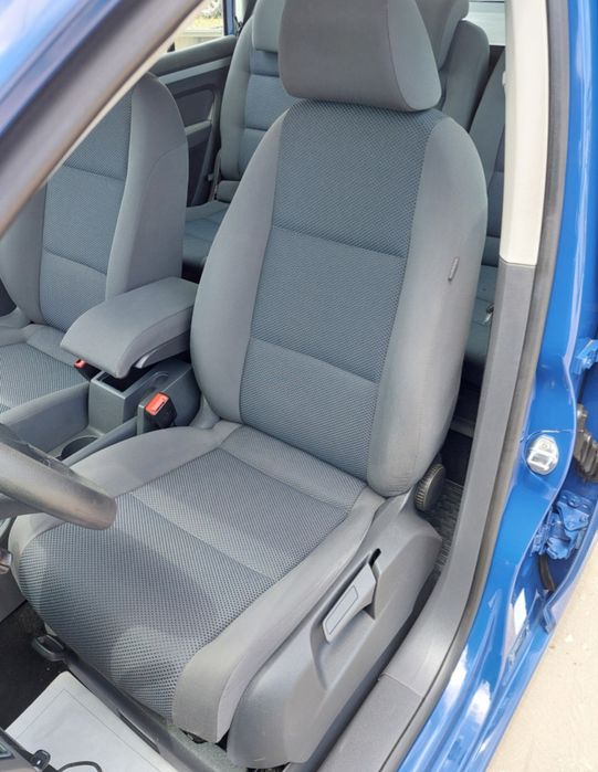 Volkswagen Touran 1,6tdi АВТОМАТИК Webasto ГЕРМАНИЯ top