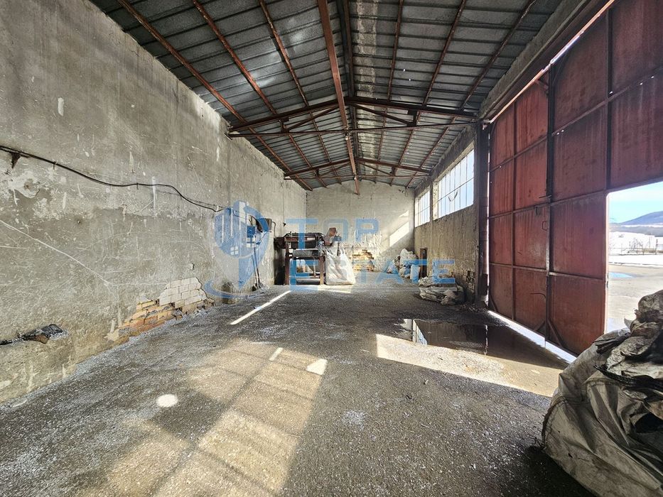 Леярна с разработен бизнес, оборудване и разрешителни за работа в обл