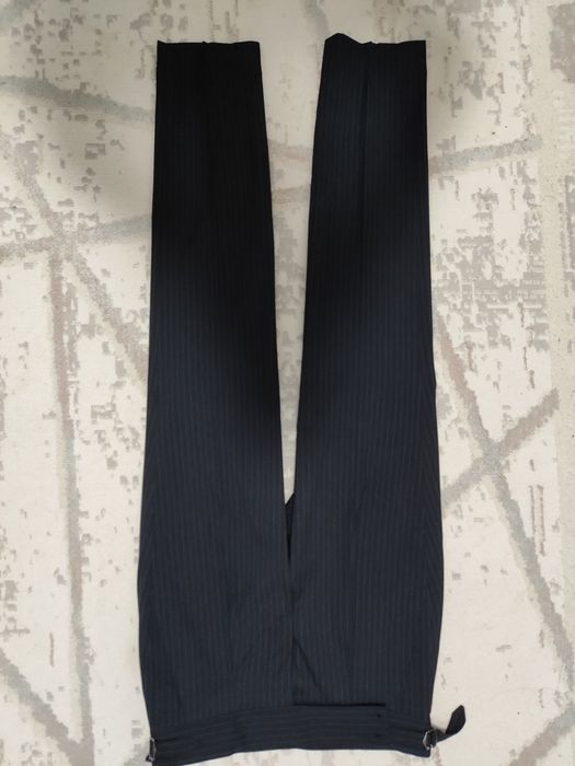 Продается костюм и брюки,идеальный