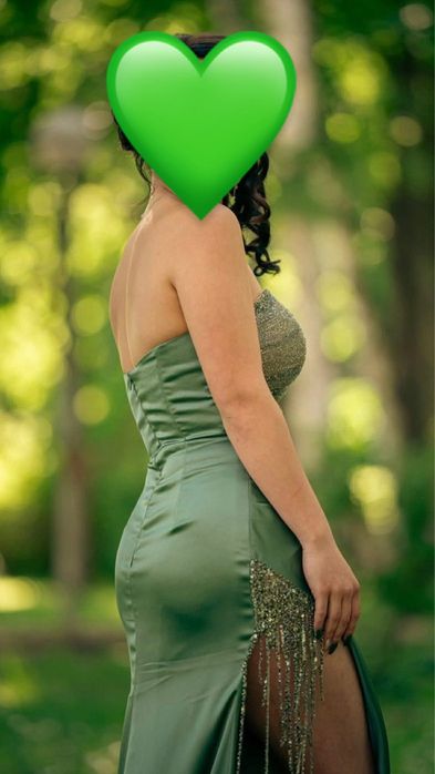 Бална рокля, размер М