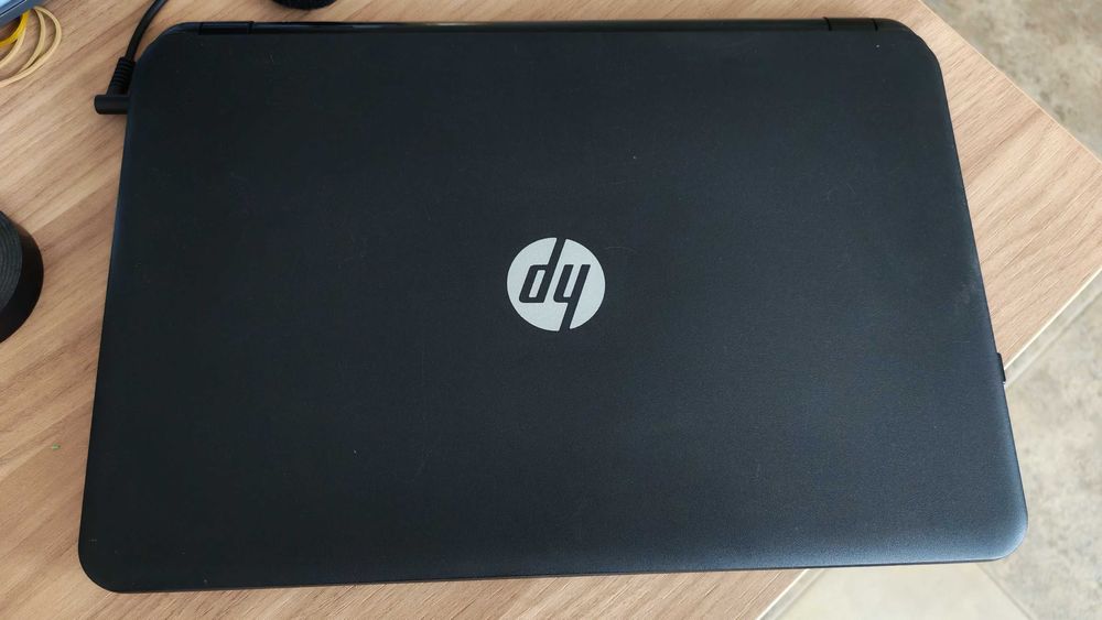 Продавам лаптоп HP 250 G3 15,6"
