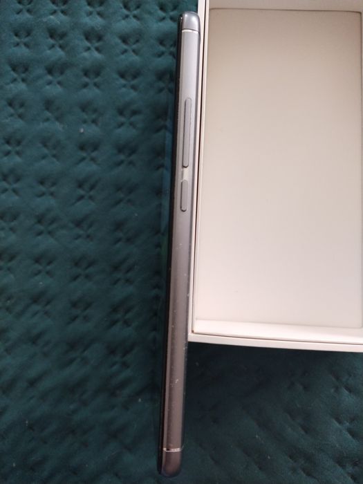 Смартфон Meizu M5s Huawei P8 Lite