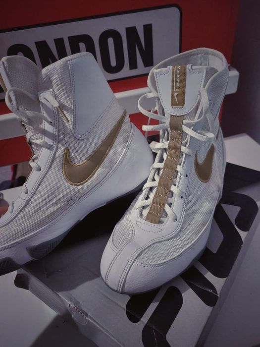 Machomai бело золотые