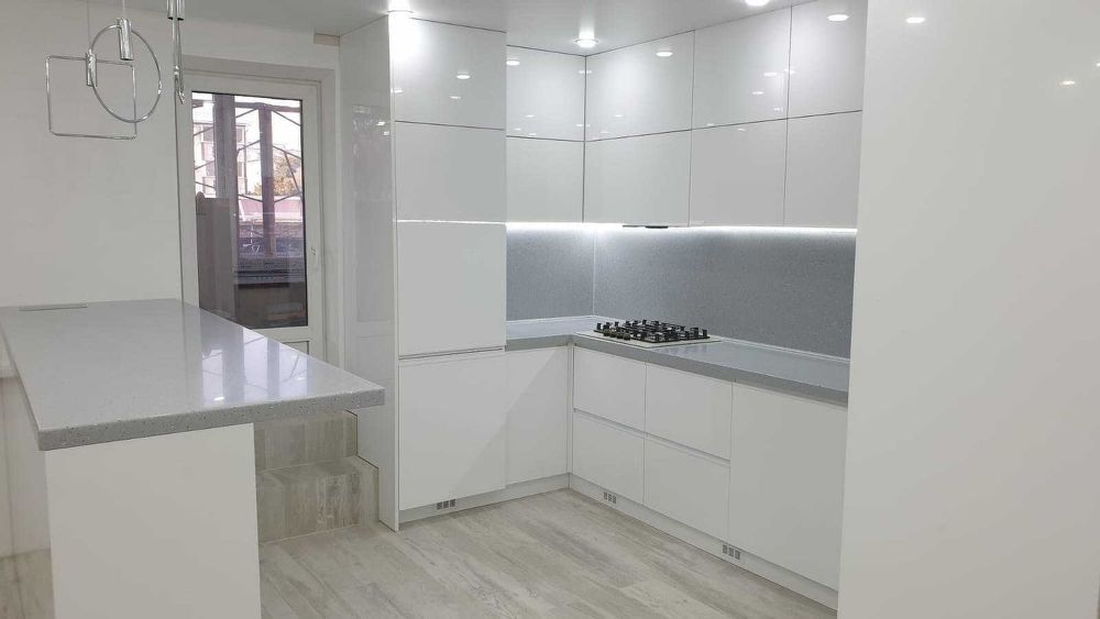 Продам 3 ком кв центре