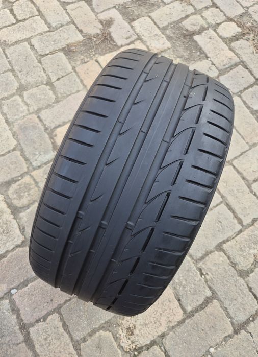 O bucată 255/35 R19 vară - Continental Bridgestone