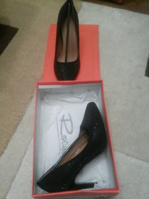 Vand pantofi cu toc de 12 cm Marimea 38
