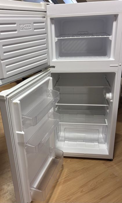 Хладилник Crown 124x54x54