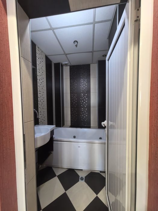 Дава се под наем Тристаен апартамент в Казанлък - 100 кв.м за 280.5 € - Снимка #3