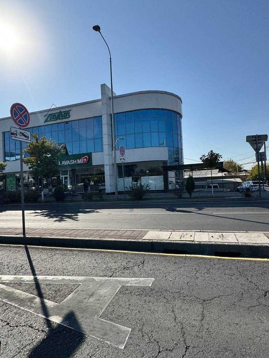 Отдельно стоящее Здание 1200 м²