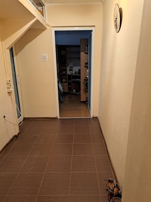 Vand apartament 2 camere