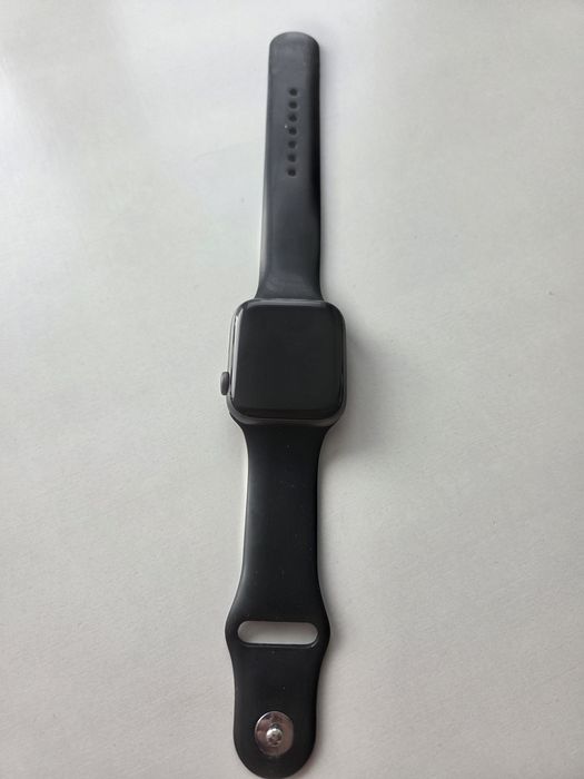 Apple Watch 4 44mm 
​Описание:
​Модель: Seri