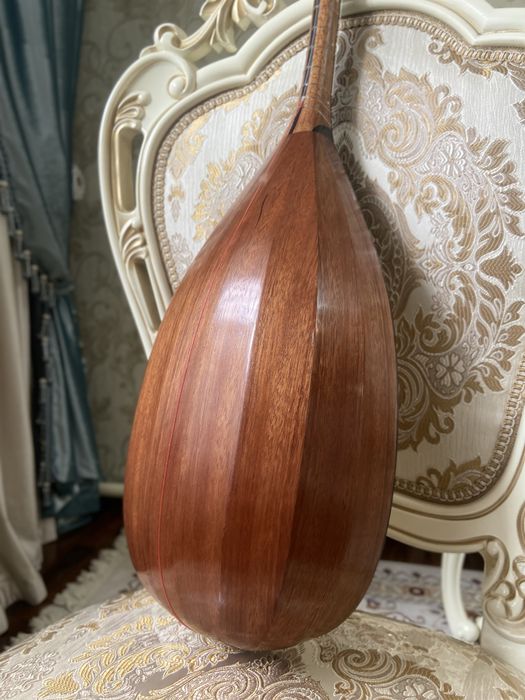 Домбыра сатылады