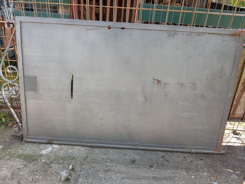 Vand poarta metalica