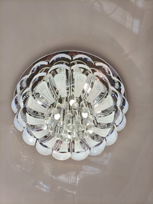 Люстра   круглая