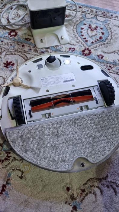 Робот пылесос Xiaomi Mi Robot Vacuum Mop