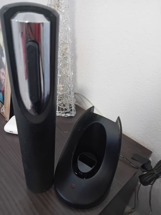 Tirbuson cu acumulator. Pret 90 lei fix.