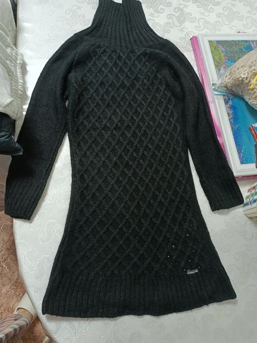 Продам платье вязаное